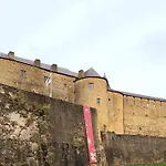 Daire Vue Magnifique Sur Le Chateau Fort, Dans Le Centre Historique