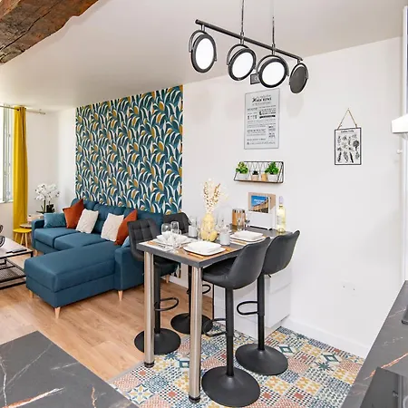 Entier Face Au Chateau Apartamento