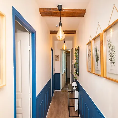 Entier Face Au Chateau Apartamento Sedan