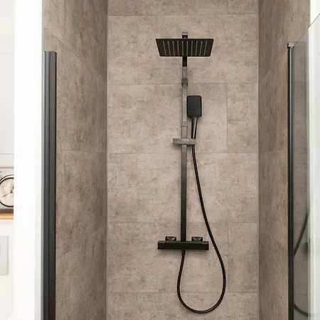 Entier Face Au Chateau